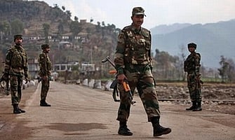 ஜம்மு-காஷ்மீரில் துப்பாக்கிச்சூடு:  3 பயங்கரவாதிகள் சுட்டுக் கொலை!